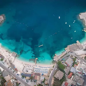 Veliaj Hotel Ksamil
